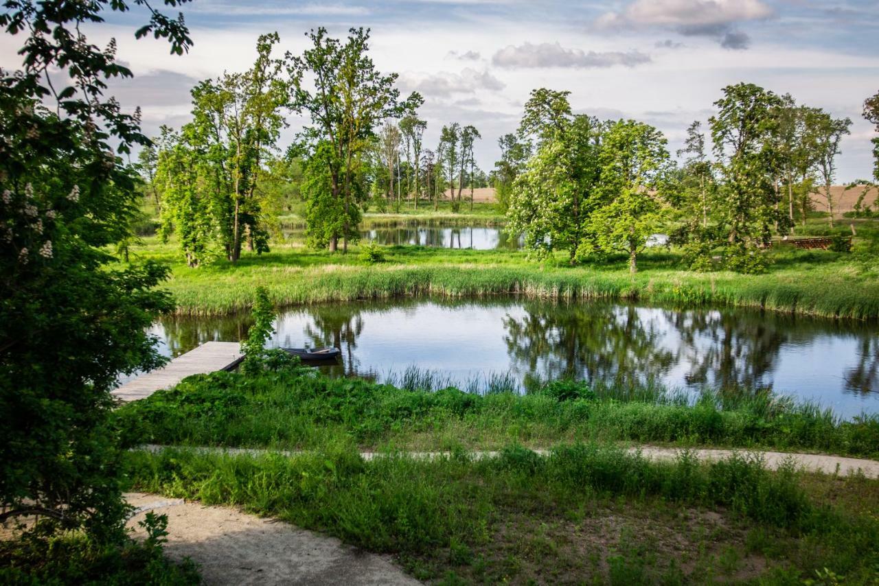 Palac Komierowo Sepolno Krajenskie Экстерьер фото