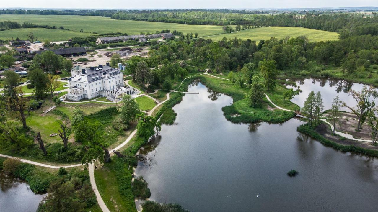 Palac Komierowo Sepolno Krajenskie Экстерьер фото